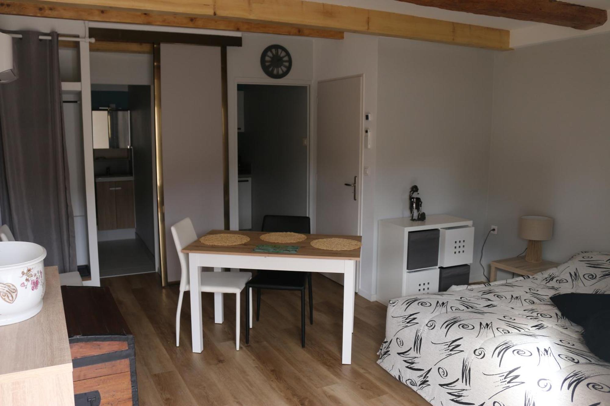 L'Autan Sage Bed & Breakfast Montgeard Bagian luar foto